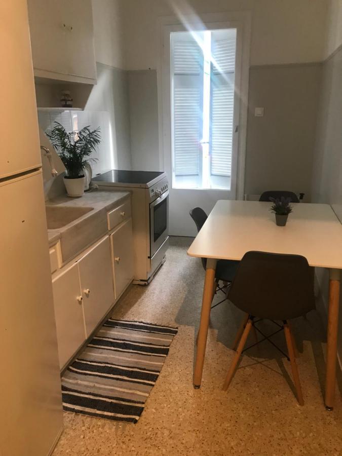Athens Apartment Nina, Next To The Metro Station Atenas Exterior foto